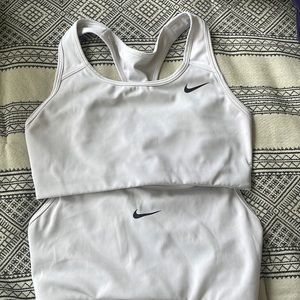 Nike Pro White Sports Bra Bundle